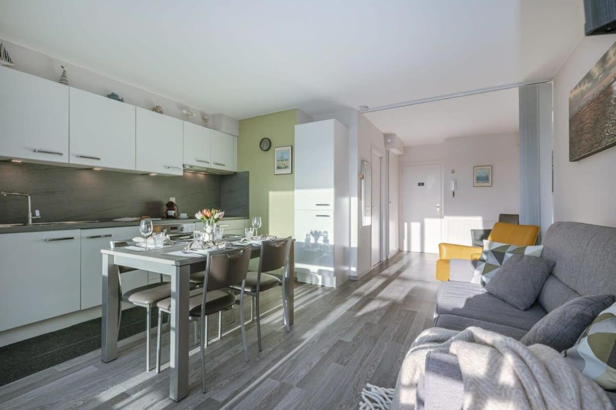 דירות מידלקרק Huswell - Charming Studio With Terrace Nearby The Beach מראה חיצוני תמונה