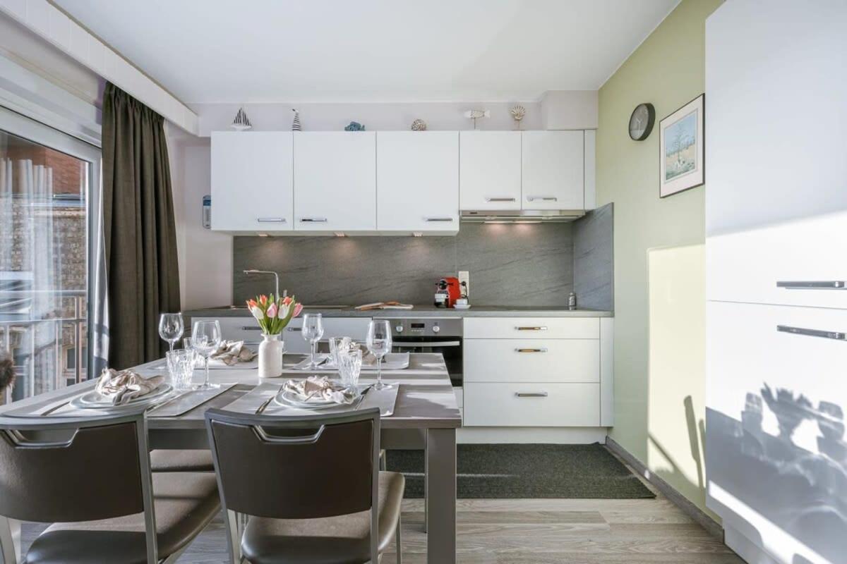 דירות מידלקרק Huswell - Charming Studio With Terrace Nearby The Beach מראה חיצוני תמונה